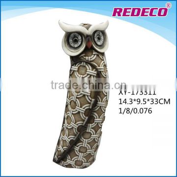 2017 promotional resin owl statues for table top decor