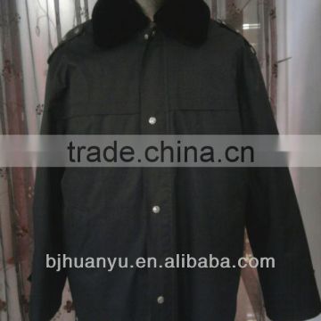4 buttons black colour fur collar long work overalls for men