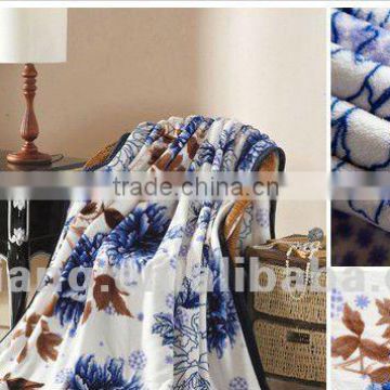 Only $3-$4 2014new patterns flannel travel blanket