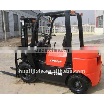 2.5 Tons Diesel Powered Forklift CPCD25FR