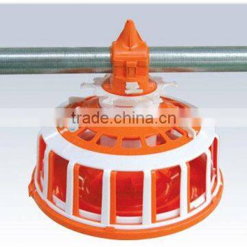 Poultry automatic feeder pan for breeders