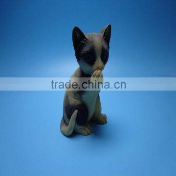 cheap resin mini cat statue for toys or decorations