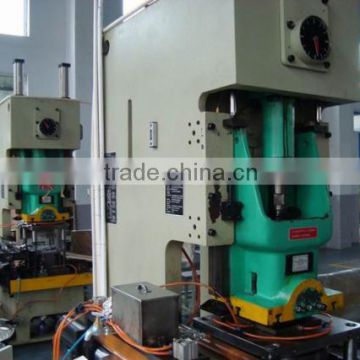 Food container making machine