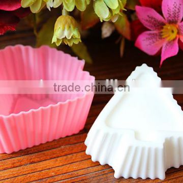 2014 new design Eco-friendly tree shaped silicone muffin cup molds