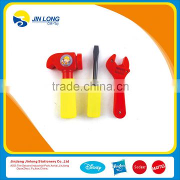 New plastic tool sets toy