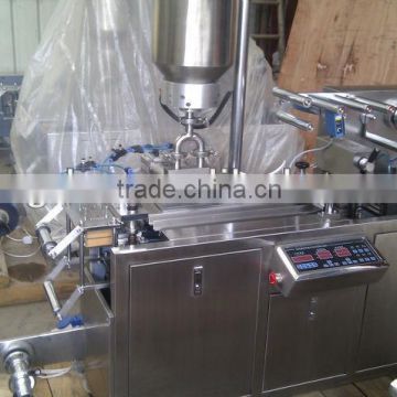 Small automatic filling machine for food