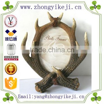 2015 chinese factory custom made handmade carved hot new product funny resin frame photos