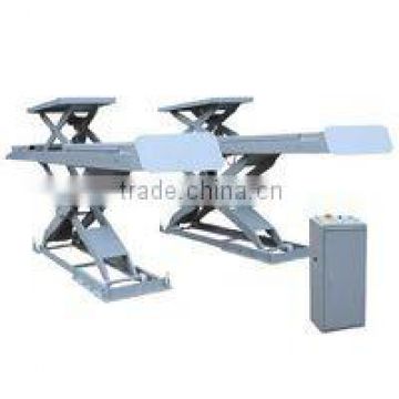 Low profile scissor lift with built-in jack, 4t