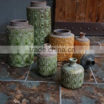 2016 vintage ceramic vase, home decor showing pieces