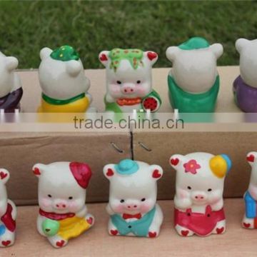 mini cartoon pig figurine cute pig toy