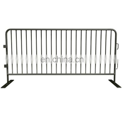 hot sale spray paint hot dipped galvanized crowd control barriers