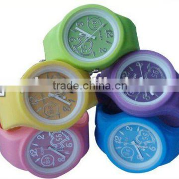 Fashional silicone durable round shape waterproof jelly watch round