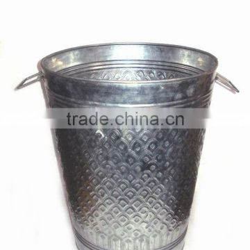 Galvanized Trash can, metal trash can, antique metal trash can, trash can outdoor