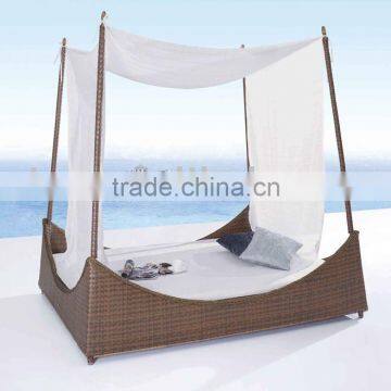 2012 popular round bed rattan furniture