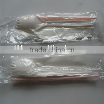 Fork and knife flow packing machine