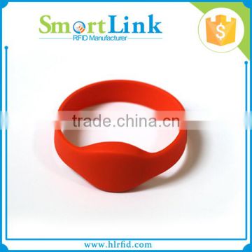low cost Passive UHF/HF RFID silicone wristband For Access Control, swimming pool