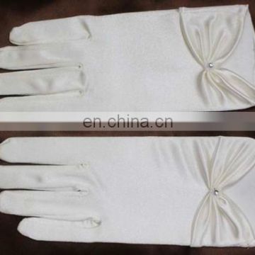 Wholesale! Children's Newest Satin Bows Wrist Length Bridal Glove Graceful Short Beaded/ Ruffles Full Finger Wedding Gloves