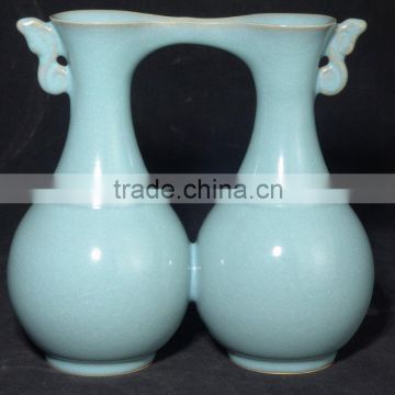 Together the two China porcelain vase represents China's peace and harmony