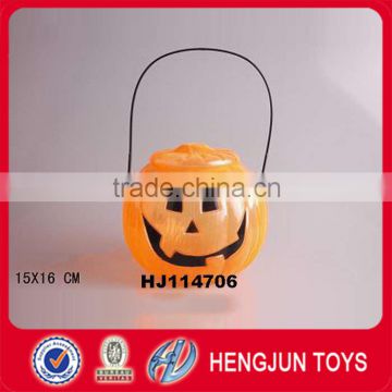 Hot selling eco-friendly plastic pumpkin candy buckets with cover for Halloween toy