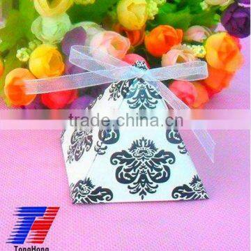 triangle candy boxes