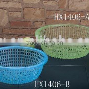 Plastic woven basket
