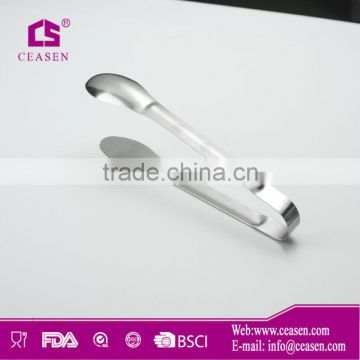 Function of food tongs use of bread tong