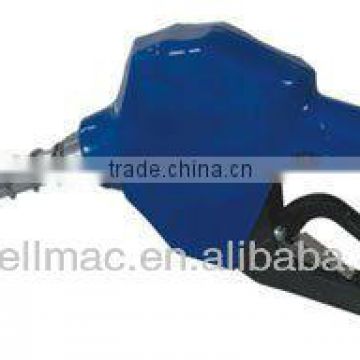 Automatic diesel fuel injection nozzle