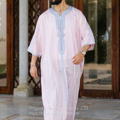 BS-1134100 Muslim Thobe for Men Short Sleeve Long Kaftan Robe Islamic Ramadan Jubbah Dress Dubai Long Shirt Clothes