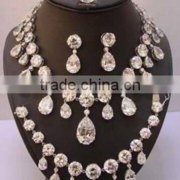 Clear cubic zirconia jewellery set