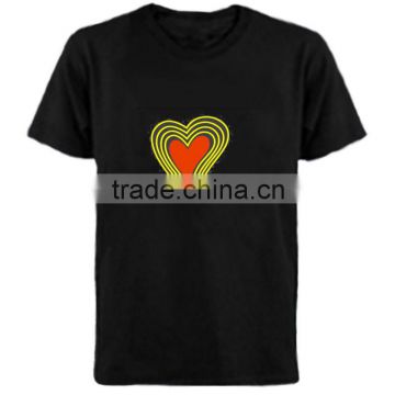 Heart design el lovers t shirt with 4pcs AAA battery inverter