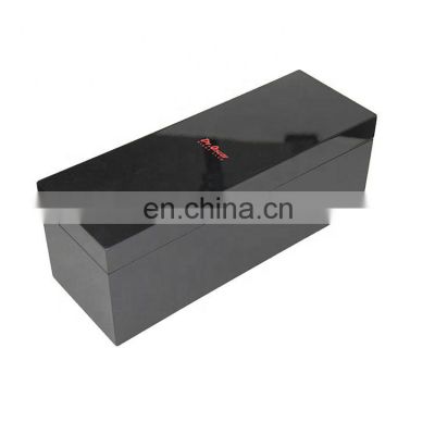 Customized design simple useful colored print black wine wooden box