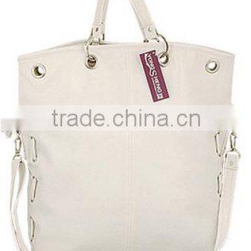 Simple and durable fashion shoulder bag
