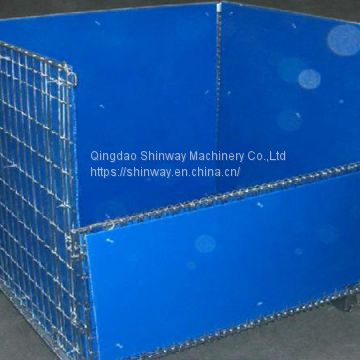 Collapsible wire mesh PET preform container