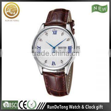 Classic embossed pattern dial genuine leather wrist watch men