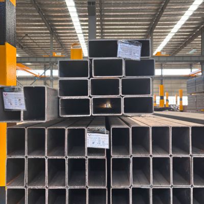 Top Selling Carbon Welded Steel Round / Square Pipe Customized Service