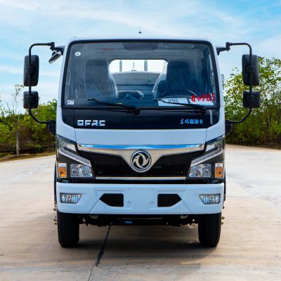 Water Tanker Truck Price for Dongfeng 4X2 6X4 Water Spray Truck,Sprinkler Tank Truck Shacman Water Tanker Trucks,10 Cbm 12cbm 20m3 Water Tank Truck for Hot Sale
