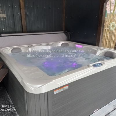 JOYEE Hot Selling Cheaping Freestanding Acrylic Modern Massage Spa Hot Tub
