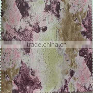 Multi-color spraying printing pattern pu artificial leather fabrics 100% visco faux leather for bags garment