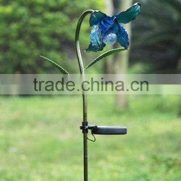 handmade metallic flower solar garden light