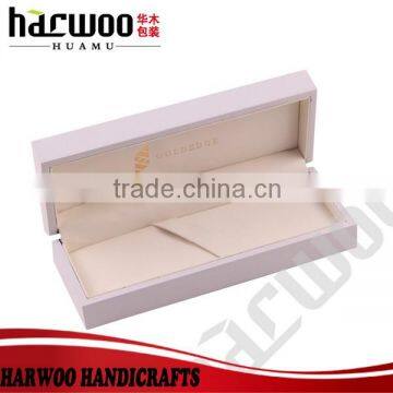 Hinged lid and Charming white pen box for gift