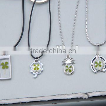 Four leaf clover jewelry manufactory