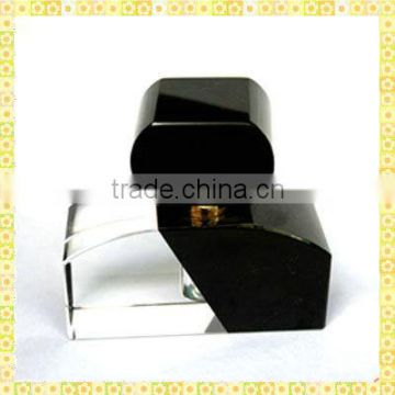 New Arrival Black Glass Perfume Bottle For Married Souvenirs