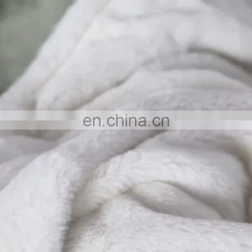 Amazon Hot Sale Wholesale High Quality Luxury Microfiber Polyester Solid Flannel Fleece Blanket