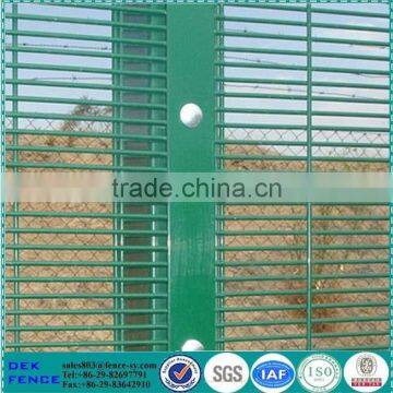 high security fence netting with barbed wire mesh anti climbing top