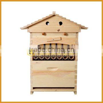 Automatic Honey Flow Beehive with 7 frames and tubes