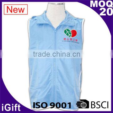 Social Vest with Hood Activity Vest use
