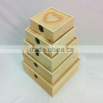 set of 5 unfinished small wooden box with heart-shape pattern lid wholesale pine