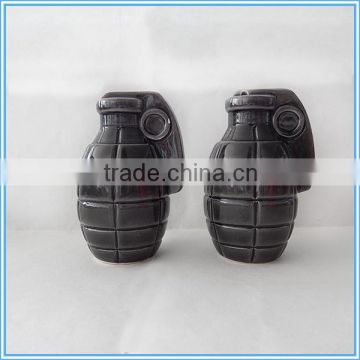 Ceramic black & white color hand grenade shape salt and pepper shaker