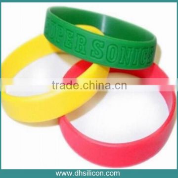 Powerful and hot selling silicone activity band