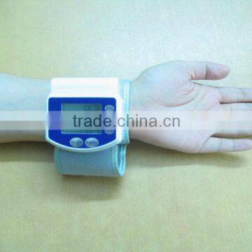 smart Wrist Blood Pressure Monitor EA-BP66B,most popular 2013